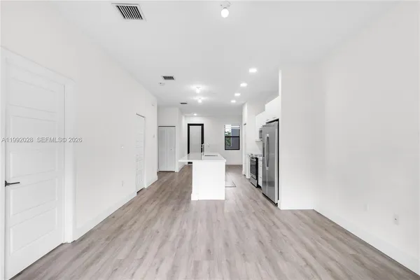 $2,775 | 8005 Northwest 104th Avenue, Unit 24, Doral, FL 33178