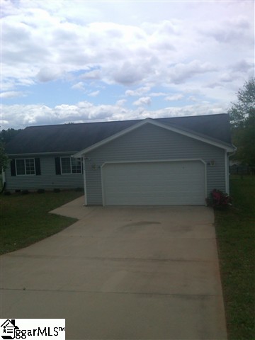 258 Tapp Road Greer, SC 29651 - Photo 1 of 8