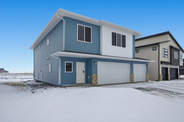 $464,900 | 7707 Cub Crk Way, Horace, ND 58047