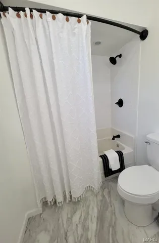 $164,500 | 1021 East Main Street, Staunton, IL 62088