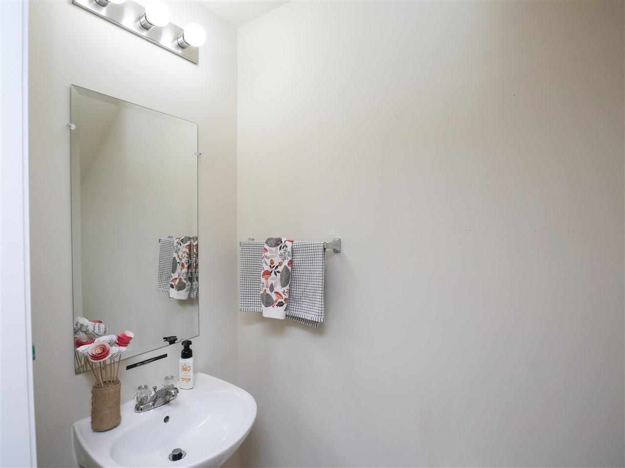 2913 Berkeley Springs Place Raleigh, NC 27616 - Photo 12 of 20 Half Bath