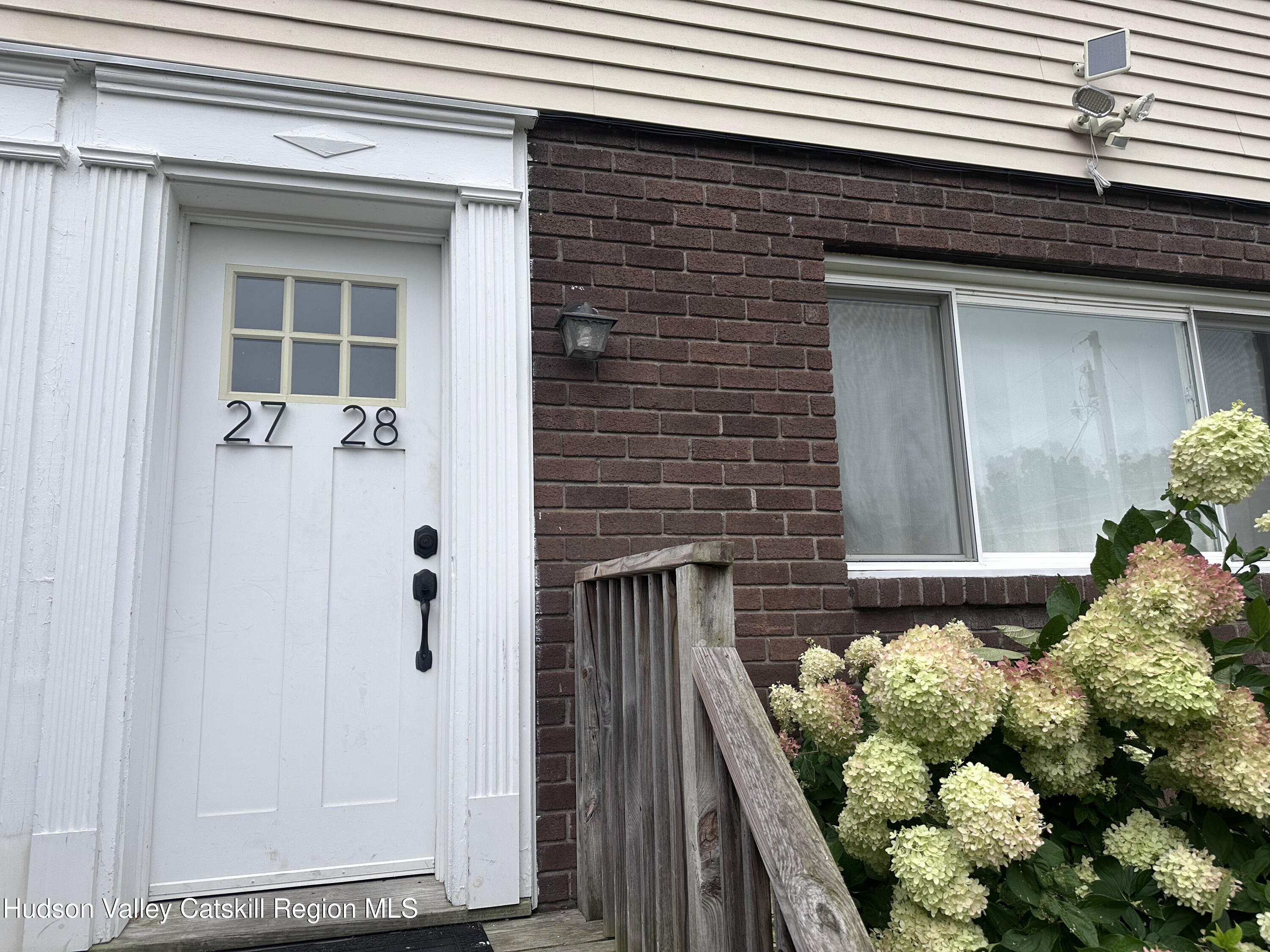 881 Albany Post Road, Unit 27 Gardiner, NY 12525 - Photo 18 of 19 IMG_3220.HEIC