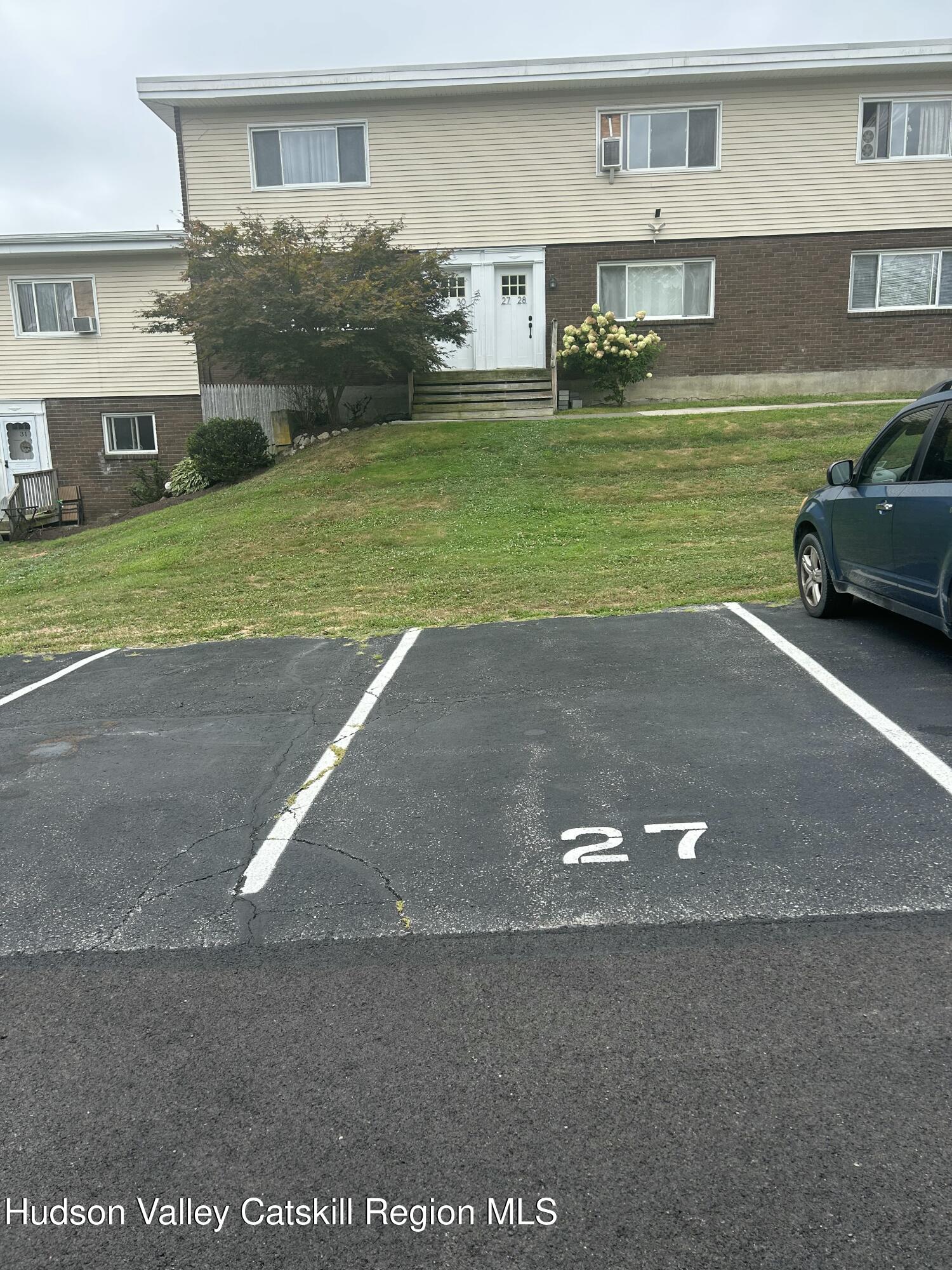 881 Albany Post Road, Unit 27 Gardiner, NY 12525 - Photo 3 of 19 IMG_8949