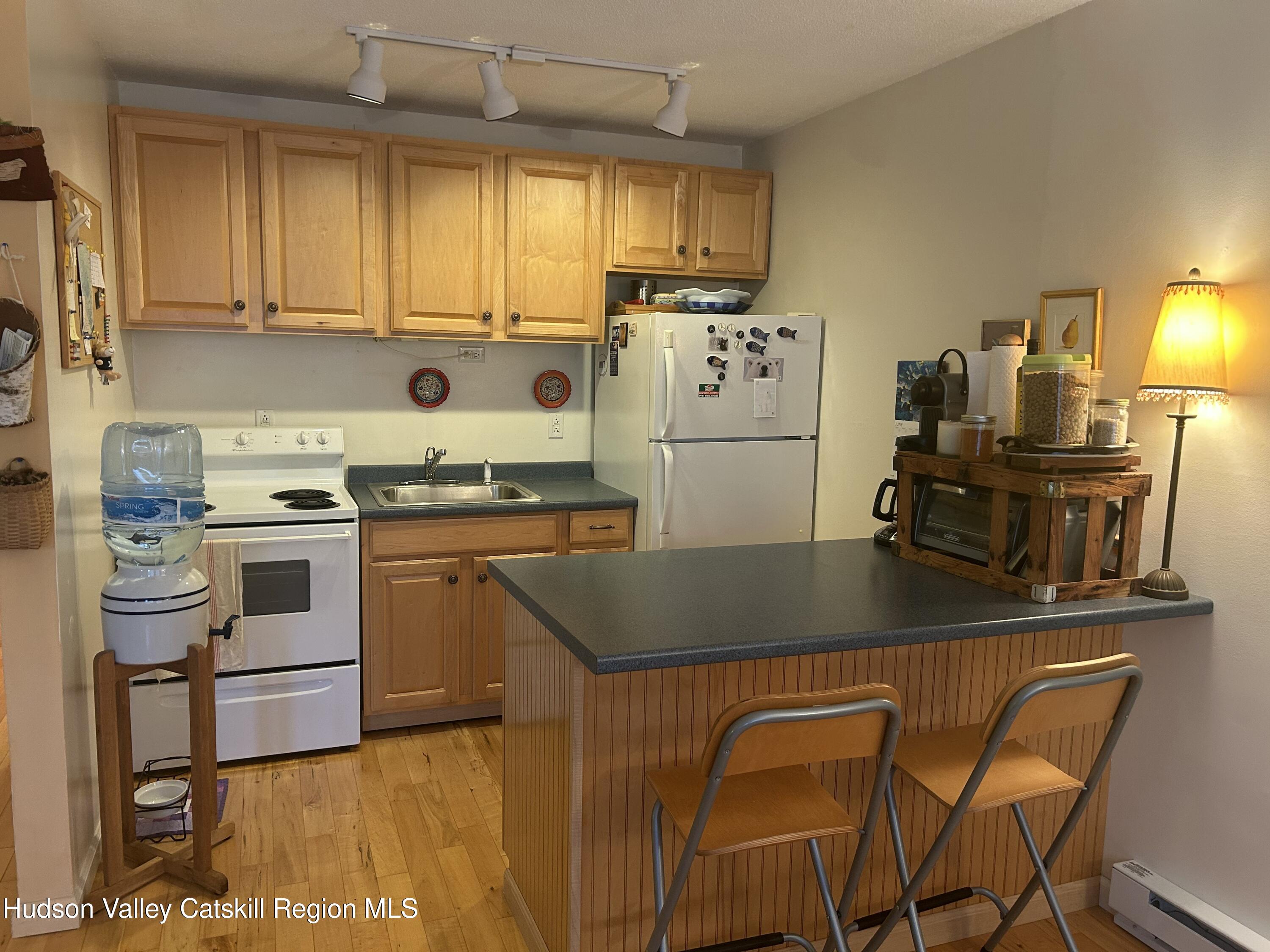881 Albany Post Road, Unit 27 Gardiner, NY 12525 - Photo 7 of 19 IMG_8821