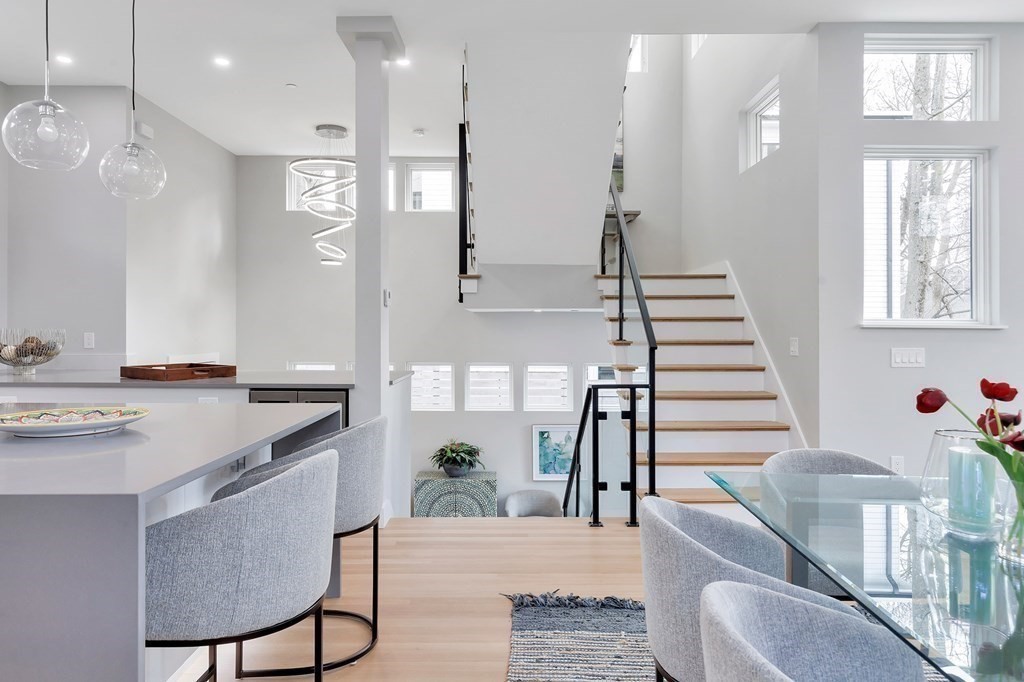 116 Holworthy Street, Unit 116 Cambridge, MA 02138 - Photo 7 of 15