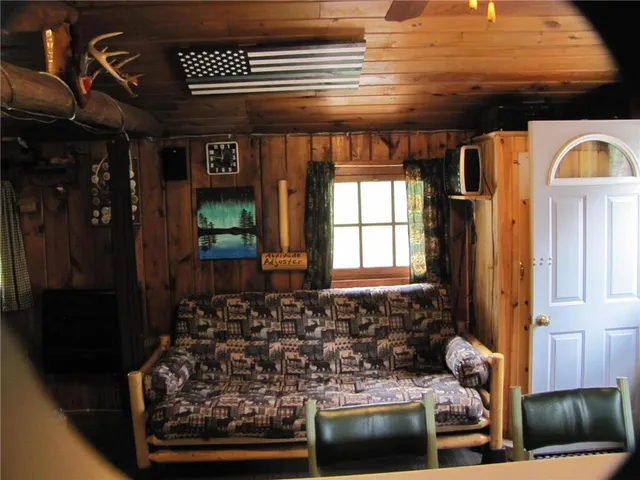 $184,900 | 1 North Kelly Trail, Isabella, MN 55607