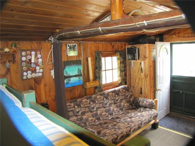 $184,900 | 1 North Kelly Trail, Isabella, MN 55607