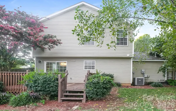 $2,400 | 10631 Coulport Lane, Charlotte, NC 28215
