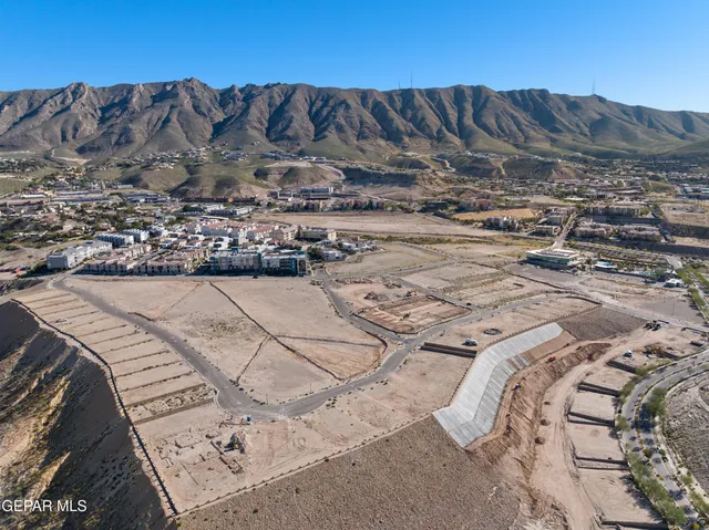 a view of outdoor space