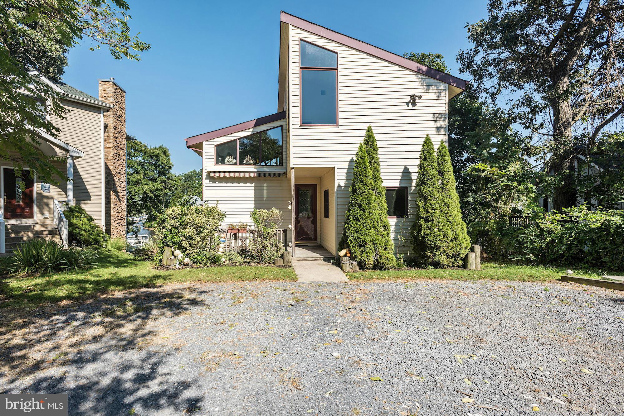 793 Powhatan Beach Road Pasadena, MD 21122 - Photo 1 of 23 Exterior (Front)