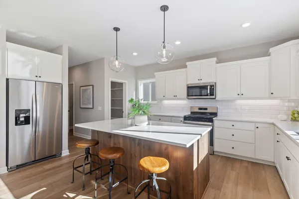 $671,955 | 7080 183rd Street West, Lakeville, MN 55044