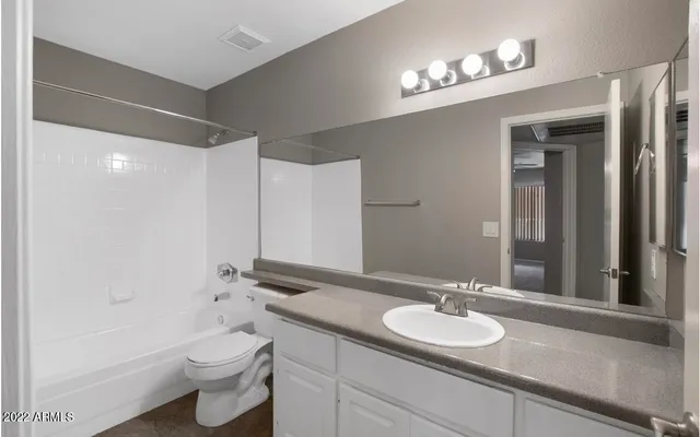 $1,495 | 2025 East Campbell Avenue, Unit 150, Phoenix, AZ 85016