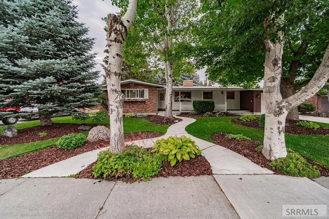$425,000 | 242 Pinon Drive, Idaho Falls, ID 83401