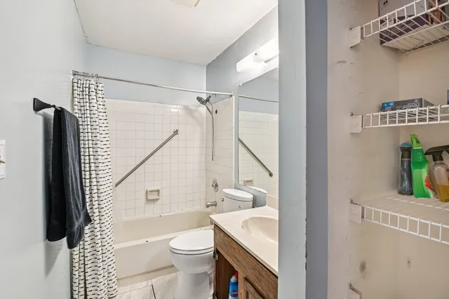 $295,000 | 1420 Greenridge Avenue, Algonquin, IL 60102