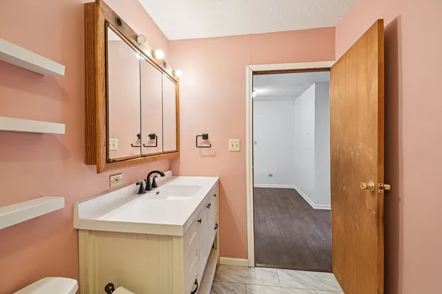 $295,000 | 1420 Greenridge Avenue, Algonquin, IL 60102