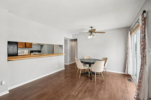 $295,000 | 1420 Greenridge Avenue, Algonquin, IL 60102