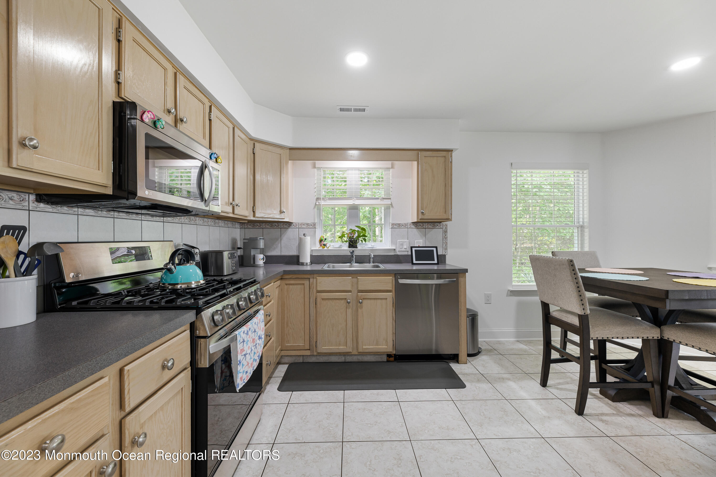 4 Clyde Square Jackson, NJ 08527 - Photo 12 of 27 4ClydeSq-14