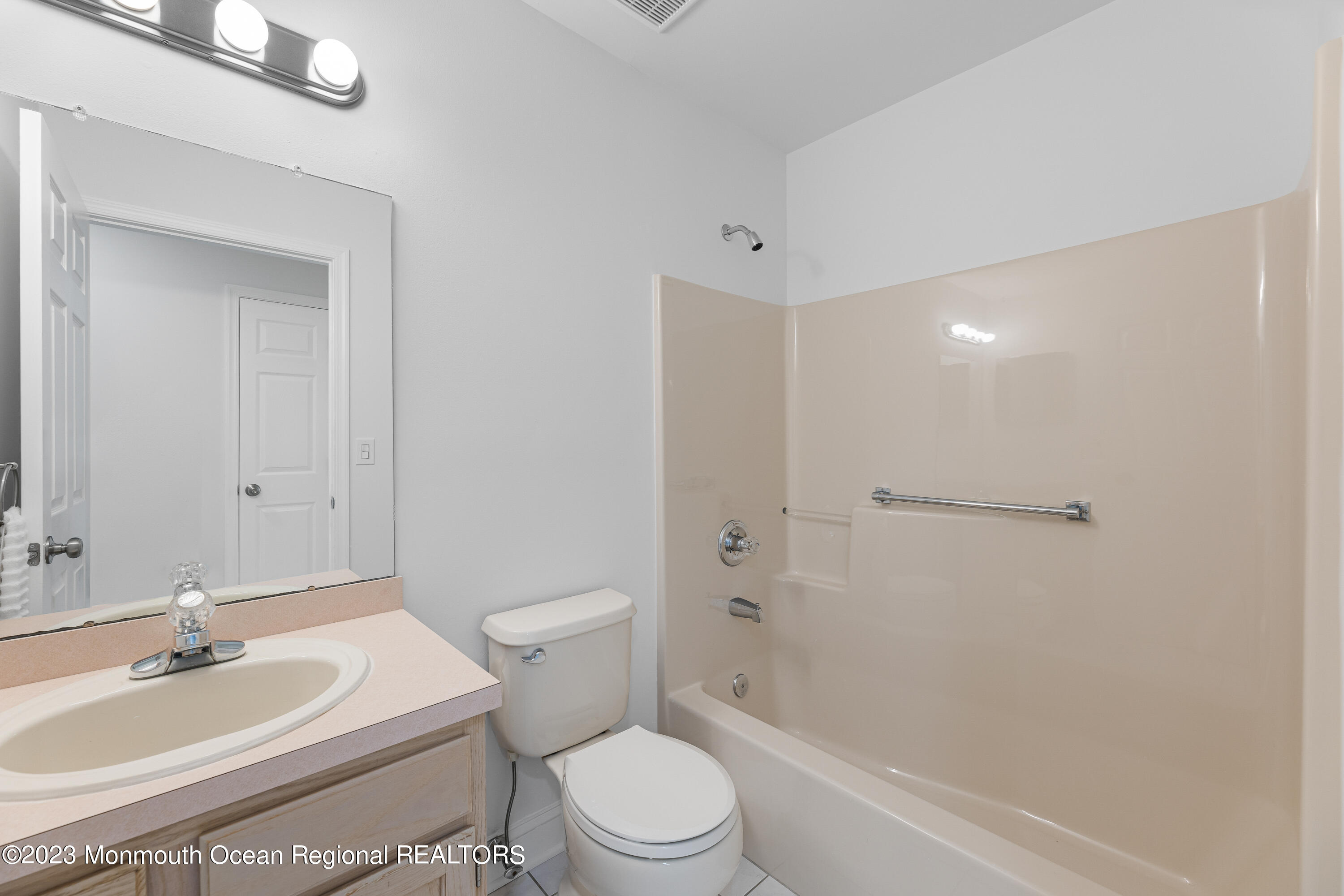 4 Clyde Square Jackson, NJ 08527 - Photo 23 of 27 4ClydeSq-21