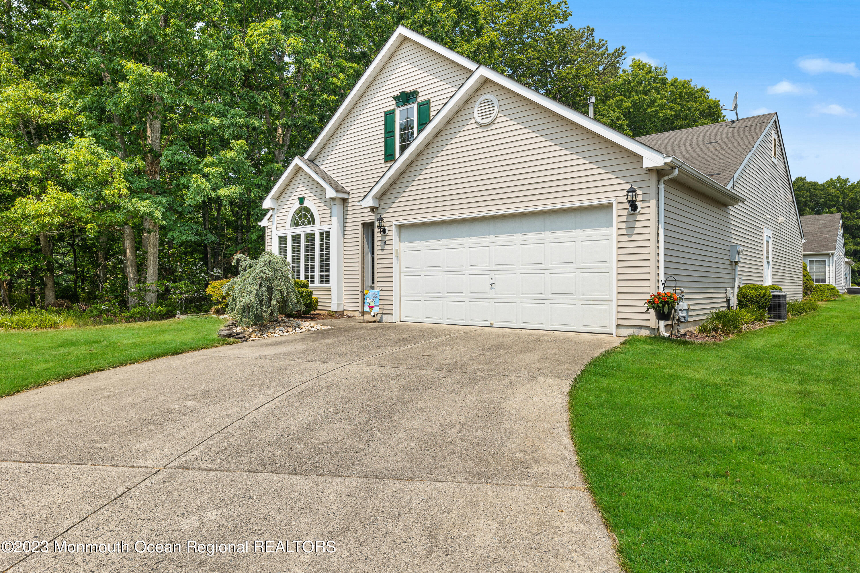 4 Clyde Square Jackson, NJ 08527 - Photo 3 of 27 4ClydeSq-27