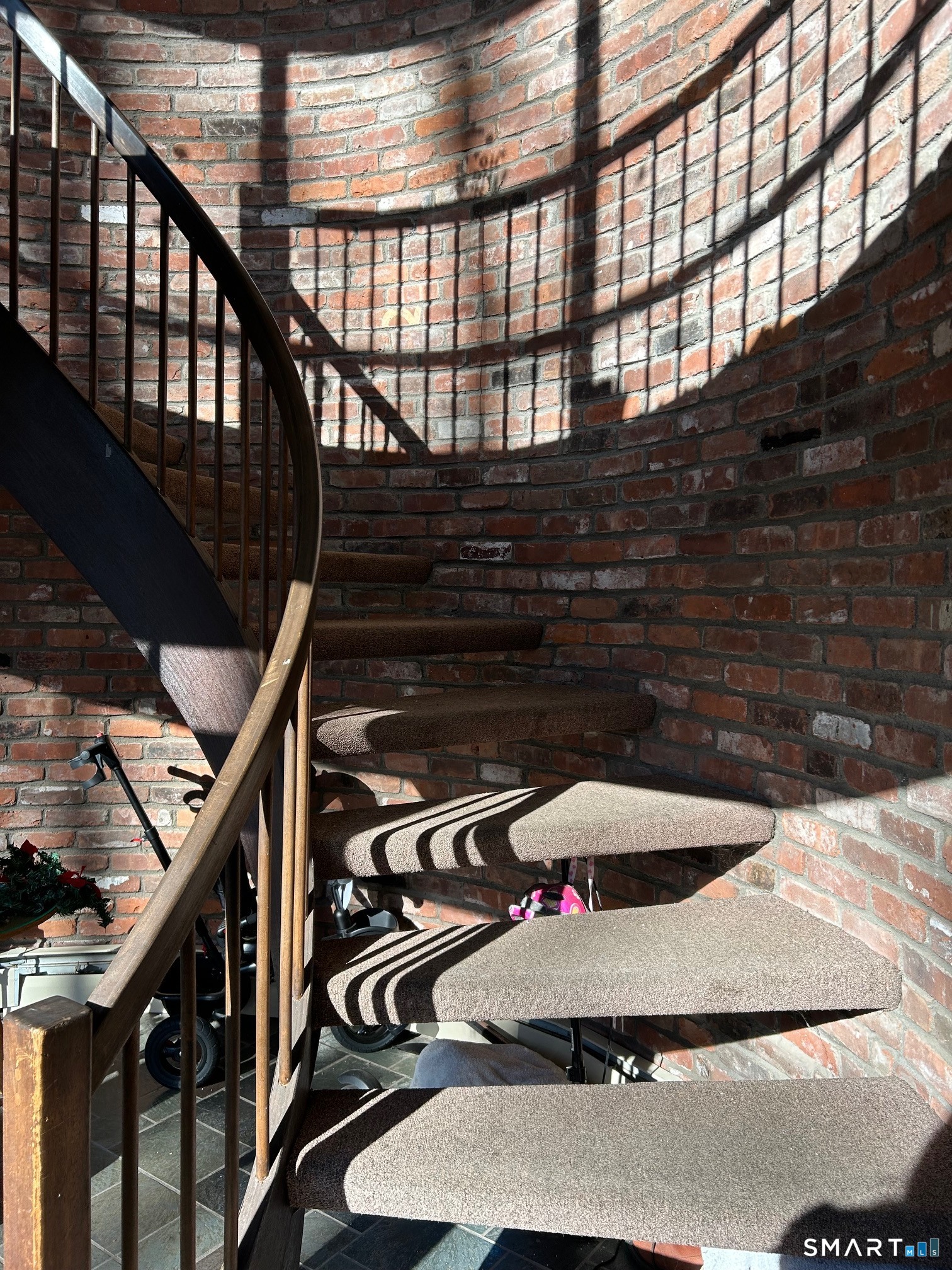 126 Sherman Hill Road, Unit B12 Woodbury, CT 06798 - Photo 2 of 27 a view of entryway