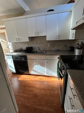 $225,000 | 126 Sherman Hill Road, Unit B12, Woodbury, CT 06798