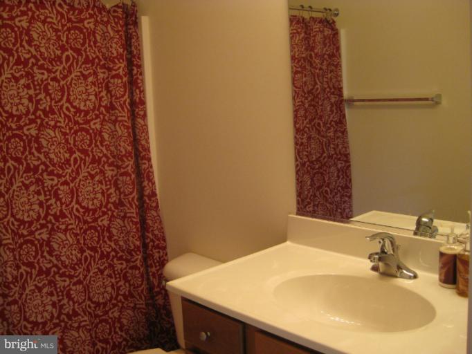 46 Ran Rue Drive Martinsburg, WV 25403 - Photo 2 of 30 Bath
