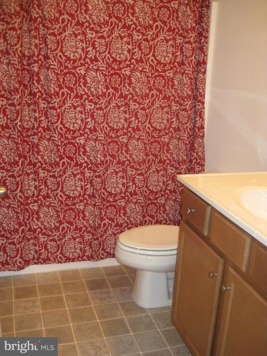 46 Ran Rue Drive Martinsburg, WV 25403 - Photo 18 of 30 Bath