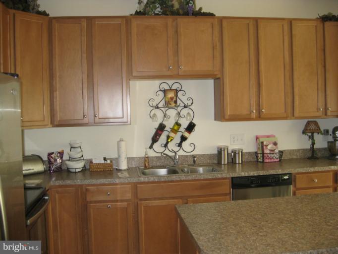 46 Ran Rue Drive Martinsburg, WV 25403 - Photo 20 of 30 Kitchen