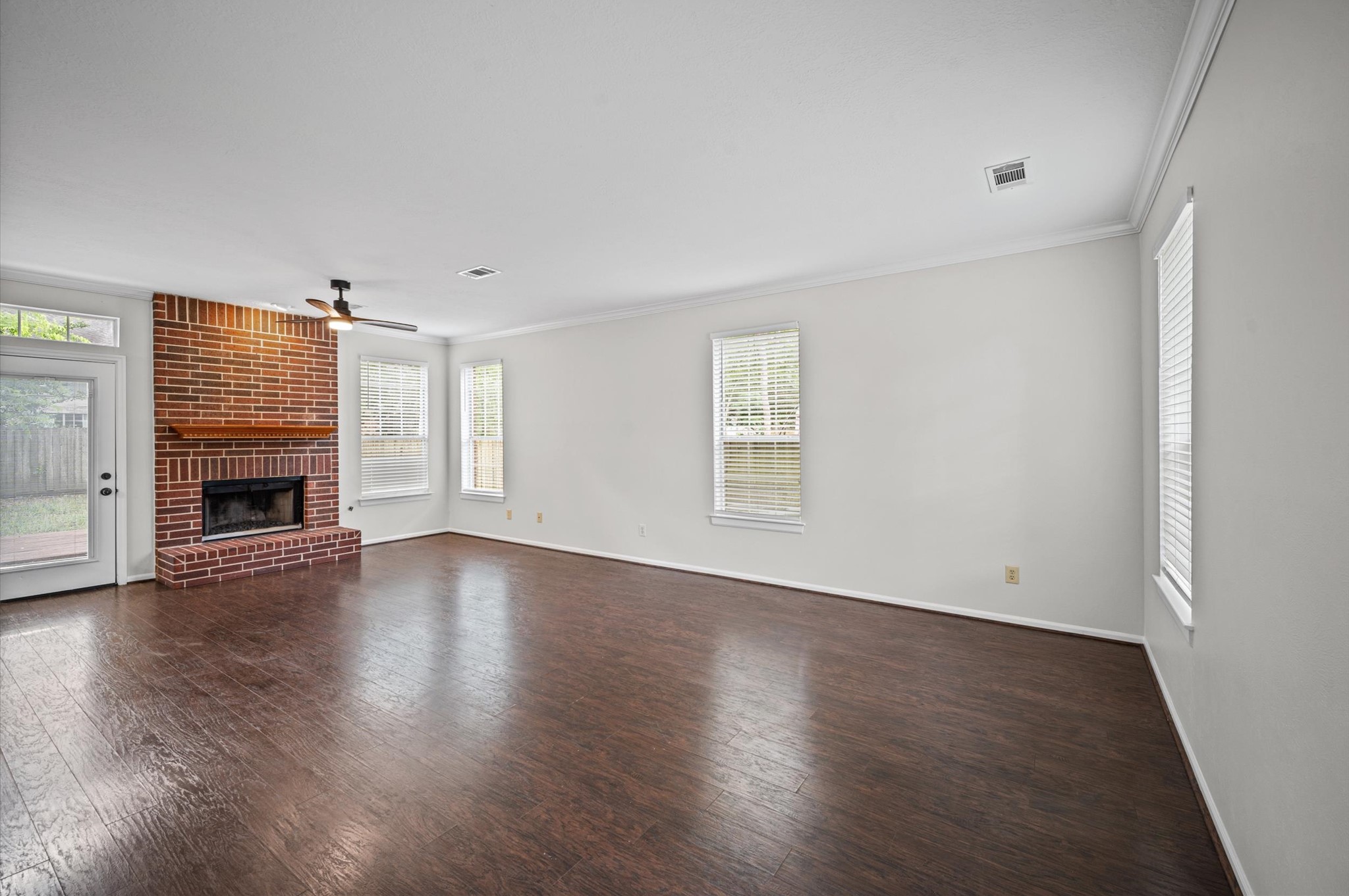 7 Grey Birch Place Spring, TX 77381 - Photo 9 of 33