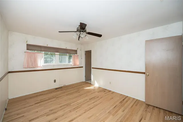 $180,000 | 2570 Guildford Drive, Florissant, MO 63033