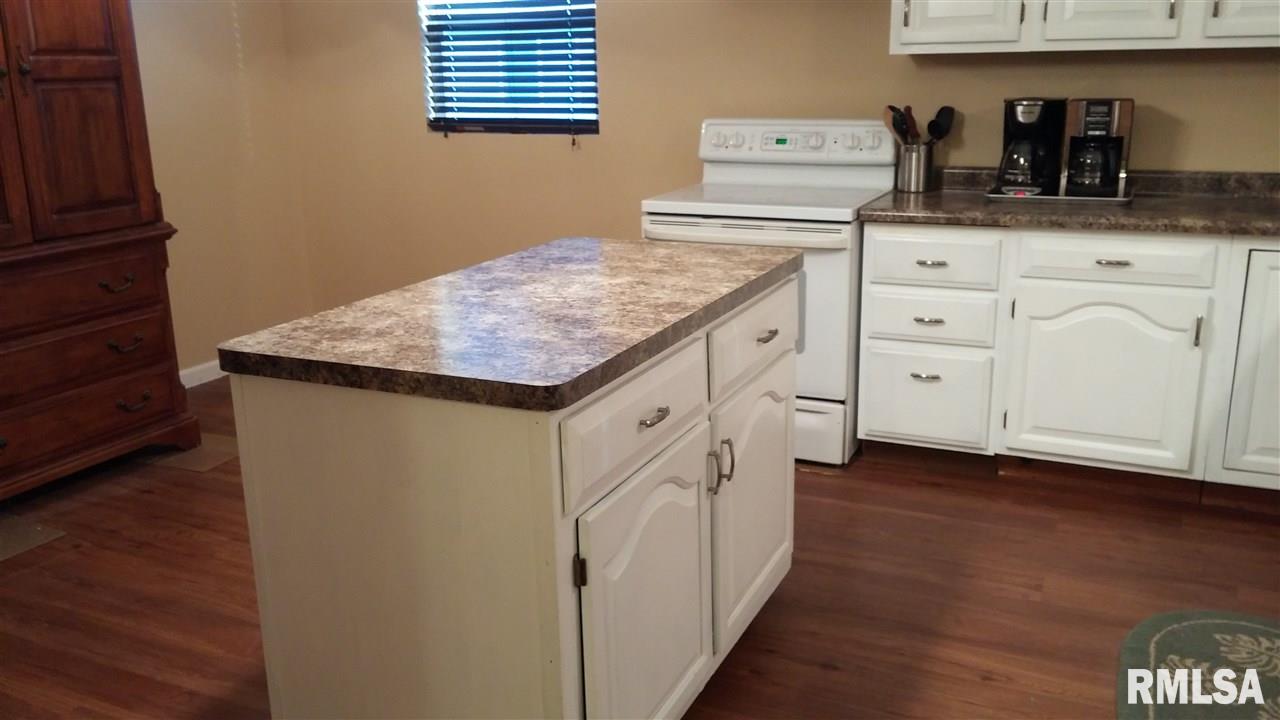 803 3rd Street Colona, IL 61241 - Photo 9 of 19 Gallery Image 9