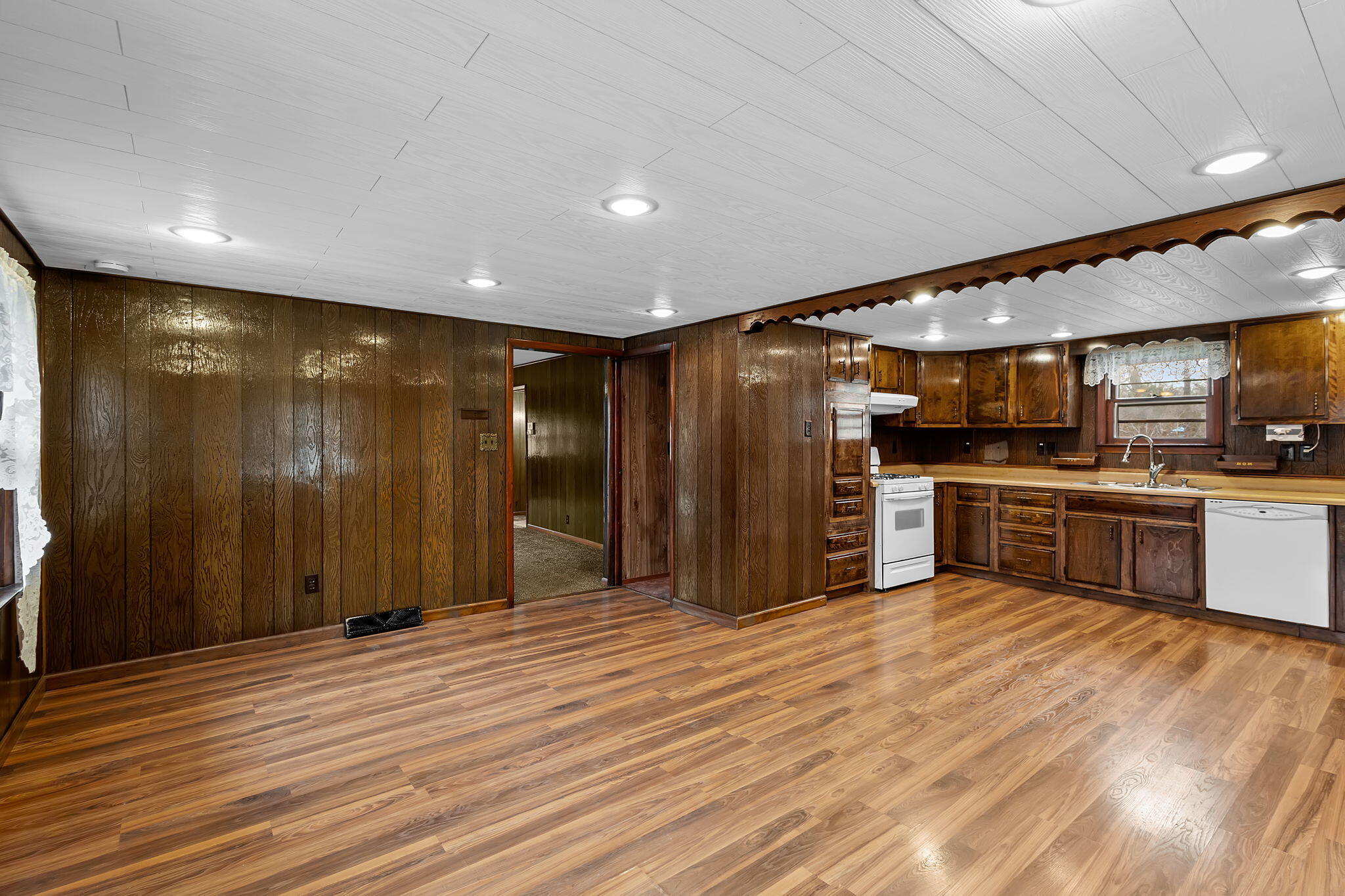 14511 Wheeler Street Cedar Lake, IN 46303 - Photo 40 of 58 2048x1365