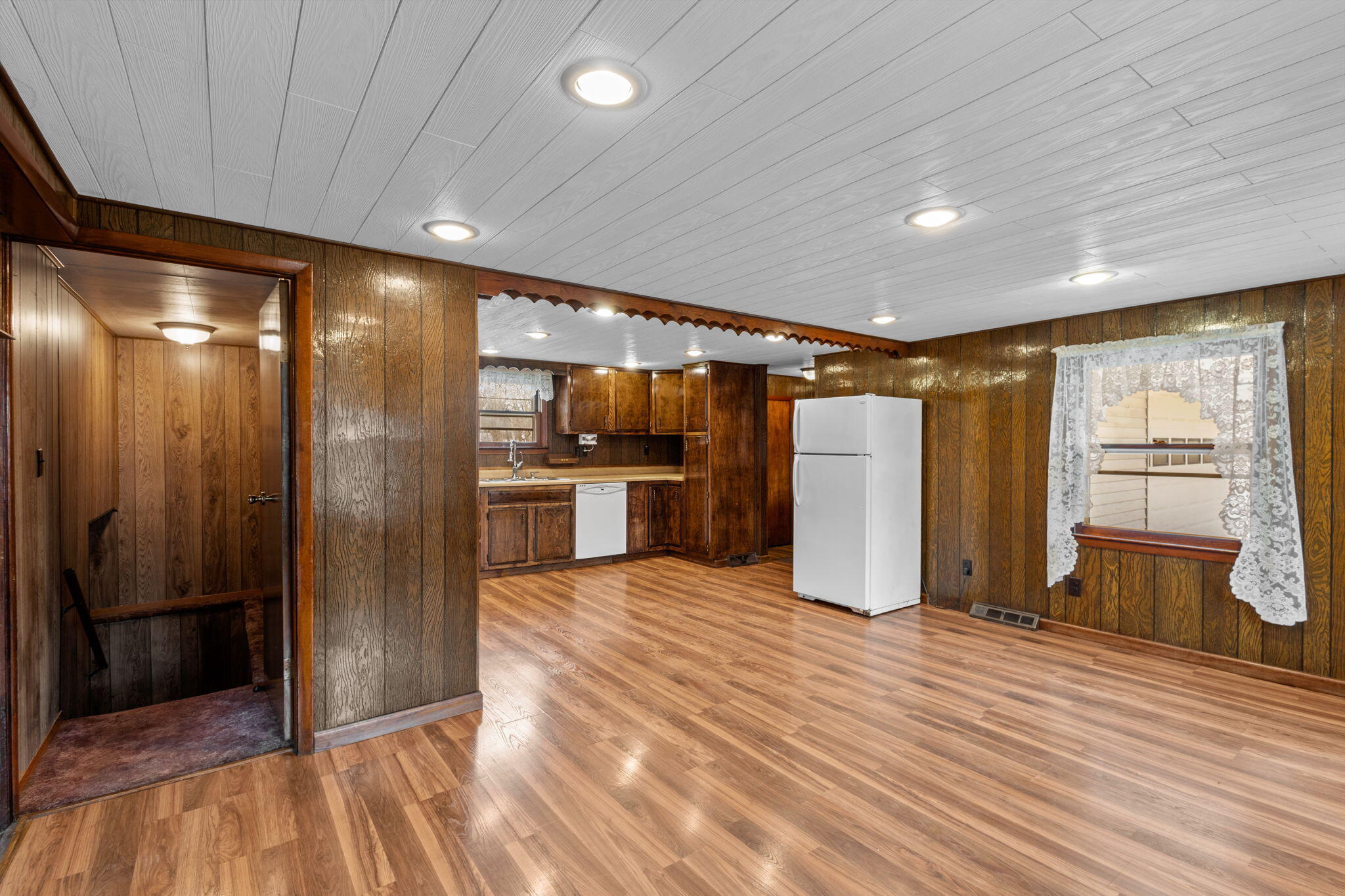 14511 Wheeler Street Cedar Lake, IN 46303 - Photo 41 of 58 2048x1365