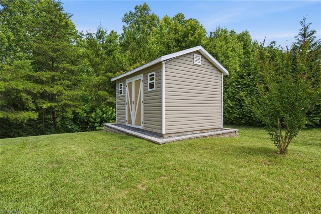 6689 Ridge Bluff Drive Rural Hall, NC 27045 - Photo 40 of 46