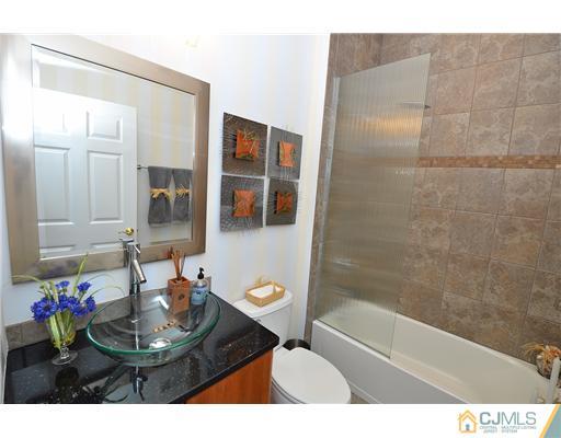 21 Kings Mill Road Monroe Township, NJ 08831 - Photo 9 of 23 Gallery Image 9
