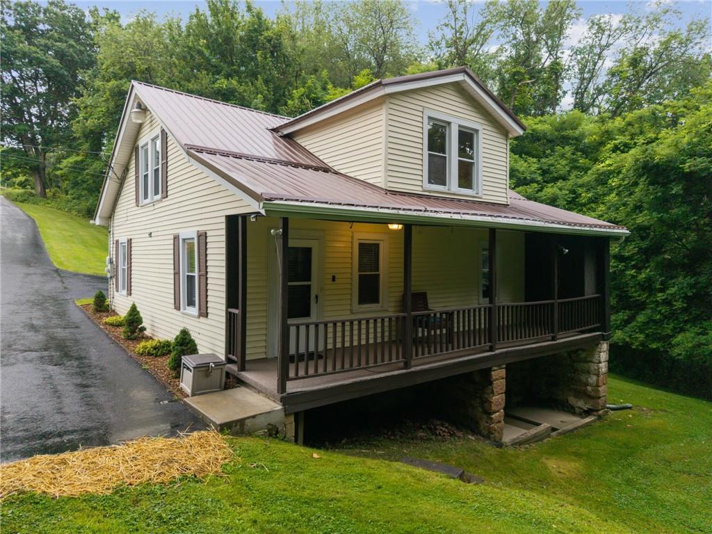 617 Pacek Road Greensburg, PA 15601 - Photo 4 of 37