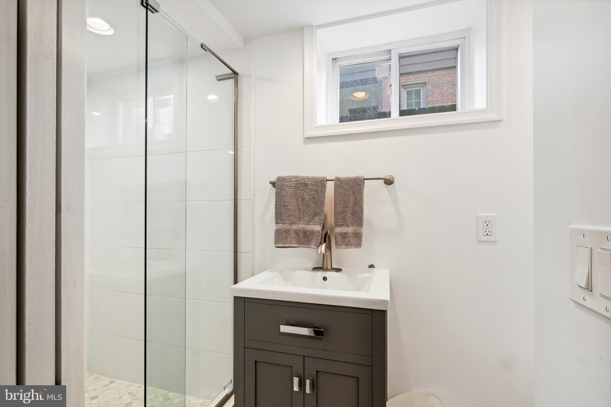 1509 Kalmia Road Northwest Washington, DC 20012 - Photo 33 of 43