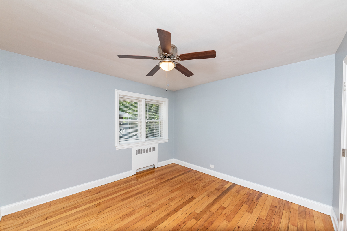 227 Custer Avenue, Unit 2 Evanston, IL 60202 - Photo 3 of 11