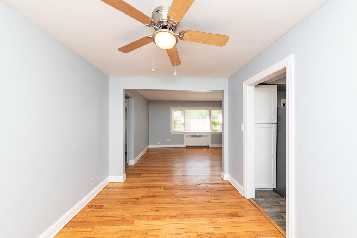 227 Custer Avenue, Unit 2 Evanston, IL 60202 - Photo 5 of 11