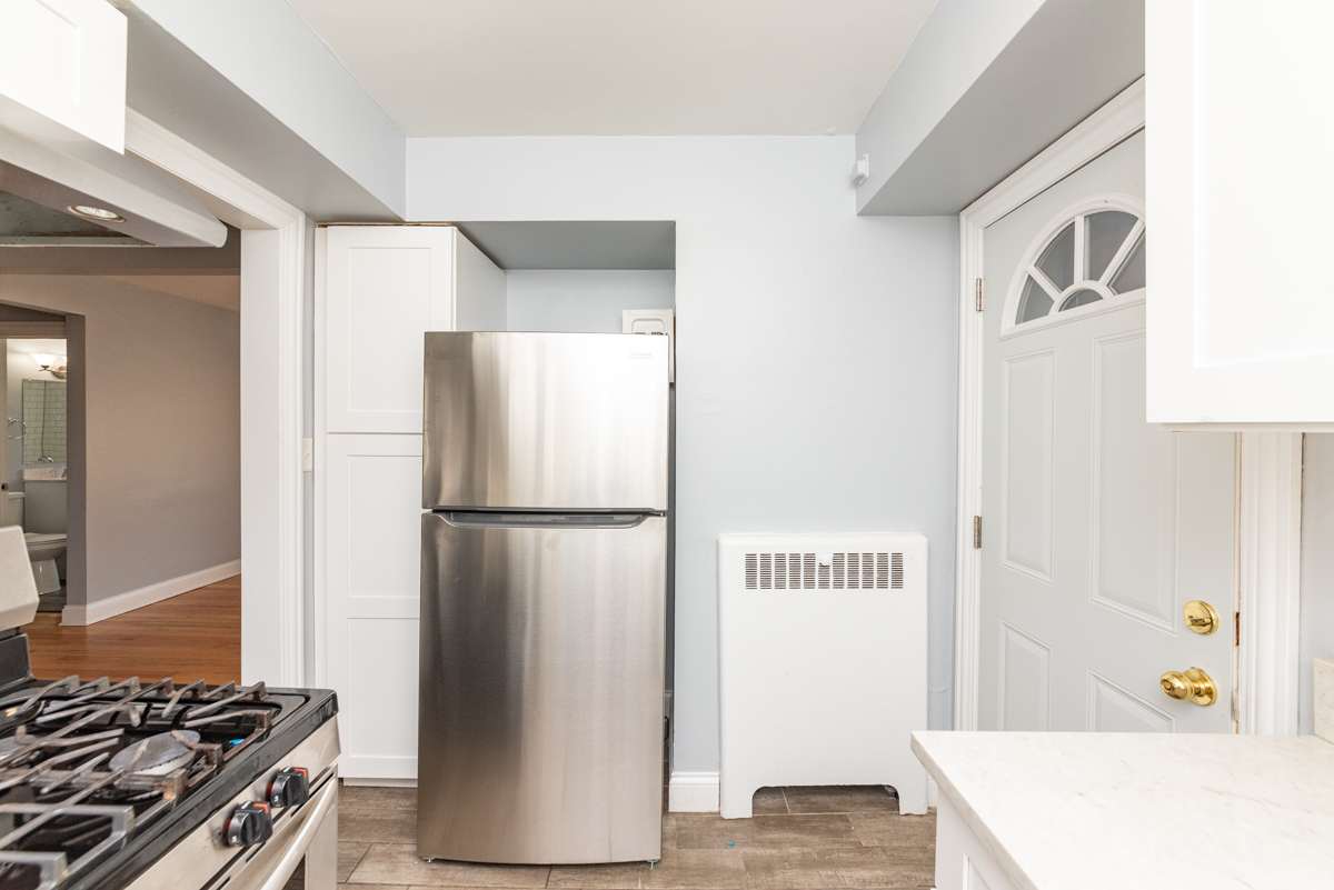 227 Custer Avenue, Unit 2 Evanston, IL 60202 - Photo 7 of 11