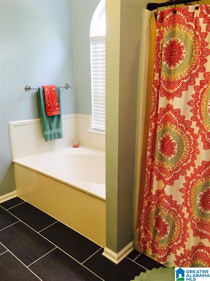120 Meadowview Circle Pelham, AL 35124 - Photo 10 of 16