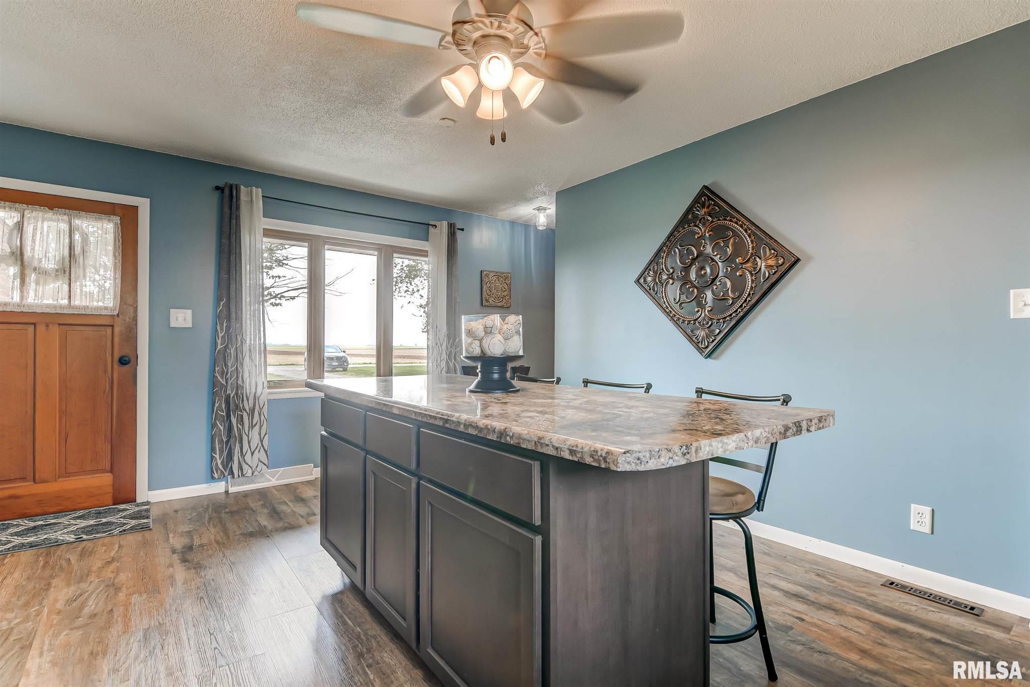 15501 Shanle Road Buffalo, IL 62515 - Photo 10 of 34 Gallery Image 10