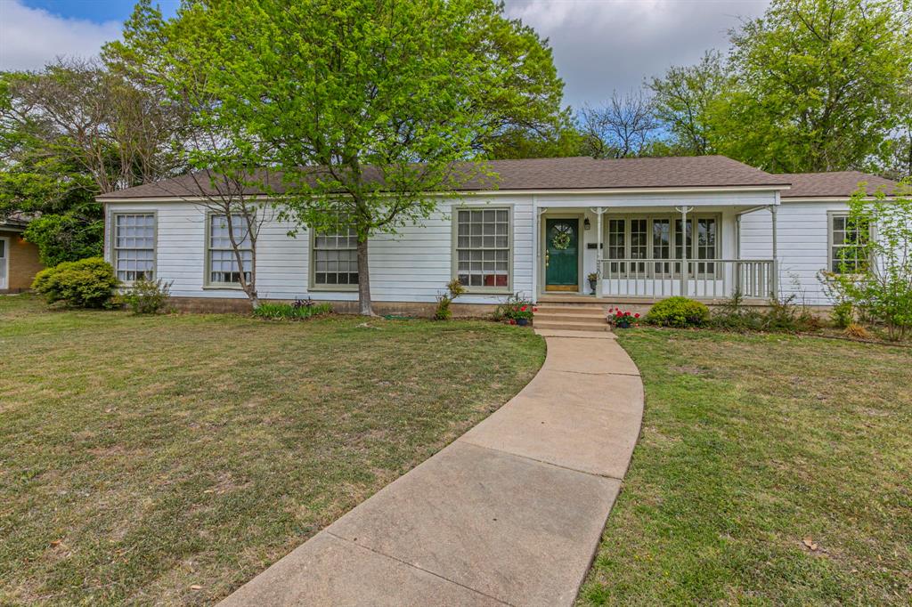 3205 Live Oak Avenue Waco, TX 76708 - Photo 1 of 18
