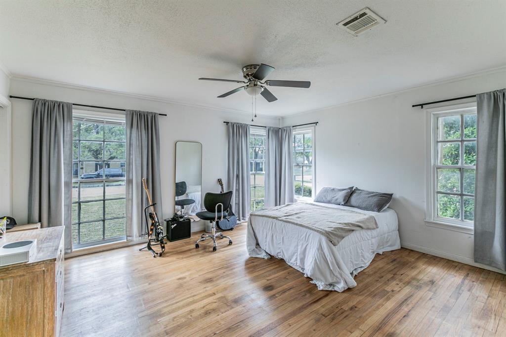 3205 Live Oak Avenue Waco, TX 76708 - Photo 11 of 18