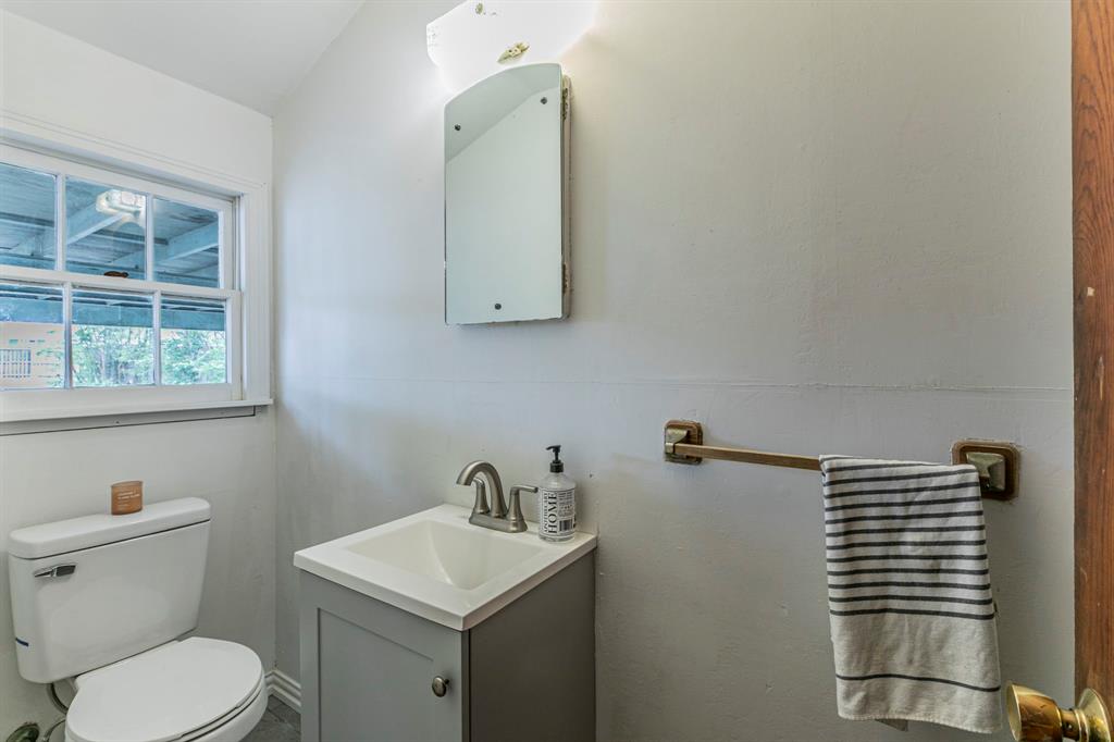 3205 Live Oak Avenue Waco, TX 76708 - Photo 12 of 18