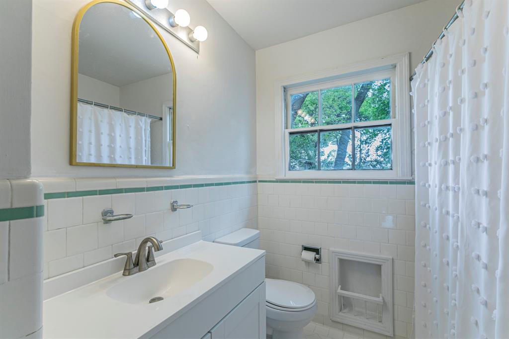 3205 Live Oak Avenue Waco, TX 76708 - Photo 14 of 18