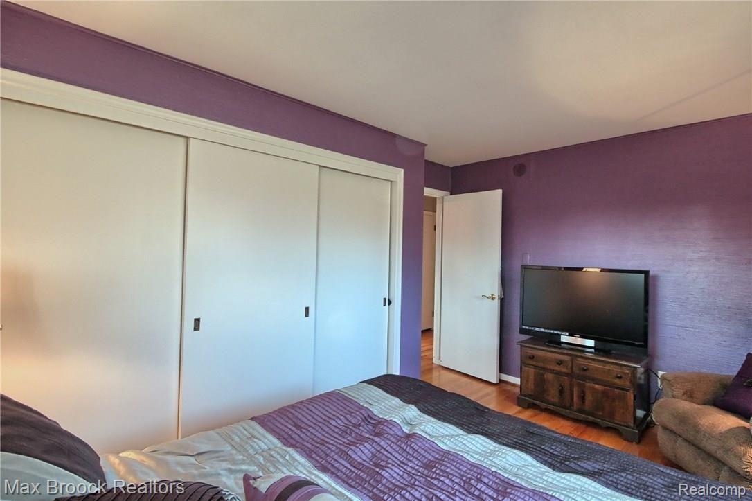 28379 New Castle Road Farmington, MI 48331 - Photo 14 of 24 Master_Bedroom_2nd_View.jpg