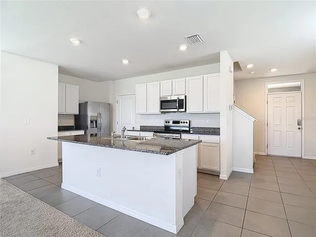 $2,500 | 10982 Penny Gale Loop, San Antonio, FL 33576