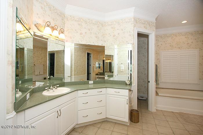 6999 Old Church Road Fleming Island, FL 32003 - Photo 22 of 32 Master bath