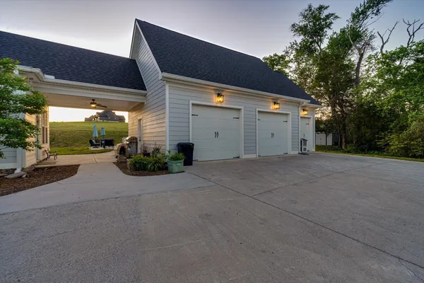 $1,400,000 | 200 Waters Drive, Ringgold, GA 30736